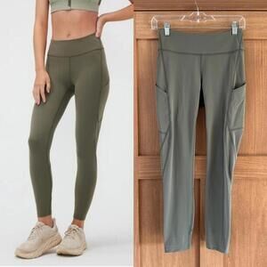 Outdoor Voices Zoom 7/8 Leggings in Tea Tree Green w/ Pockets Women’s size Small